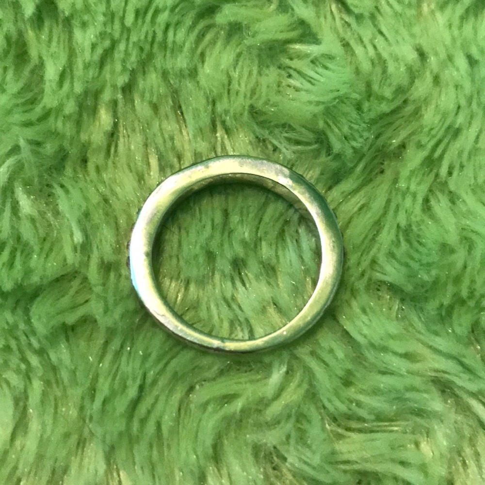 Simple Diamond Ring - Picture 3 of 3